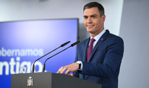  Pedro Sánchez, presidente del Gobierno, dicta que la reclasificación del SNS debe adaptar las retribuciones.