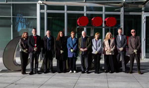 La ministra de Sanidad ha visitado la institución, elogiando su labor investigadora en prevención y mejora de la salud en nuestro país