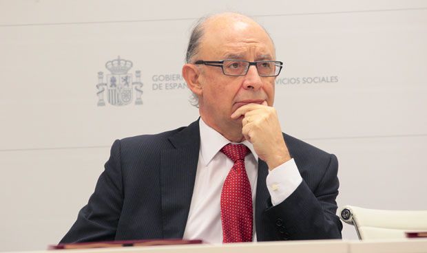 Montoro ya tiene lista la OPE nacional en sanidad