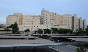  Fachada del Hospital del Elche. 