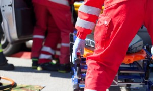 Mueren un médico y una enfermera en accidente de tráfico durante su jornada