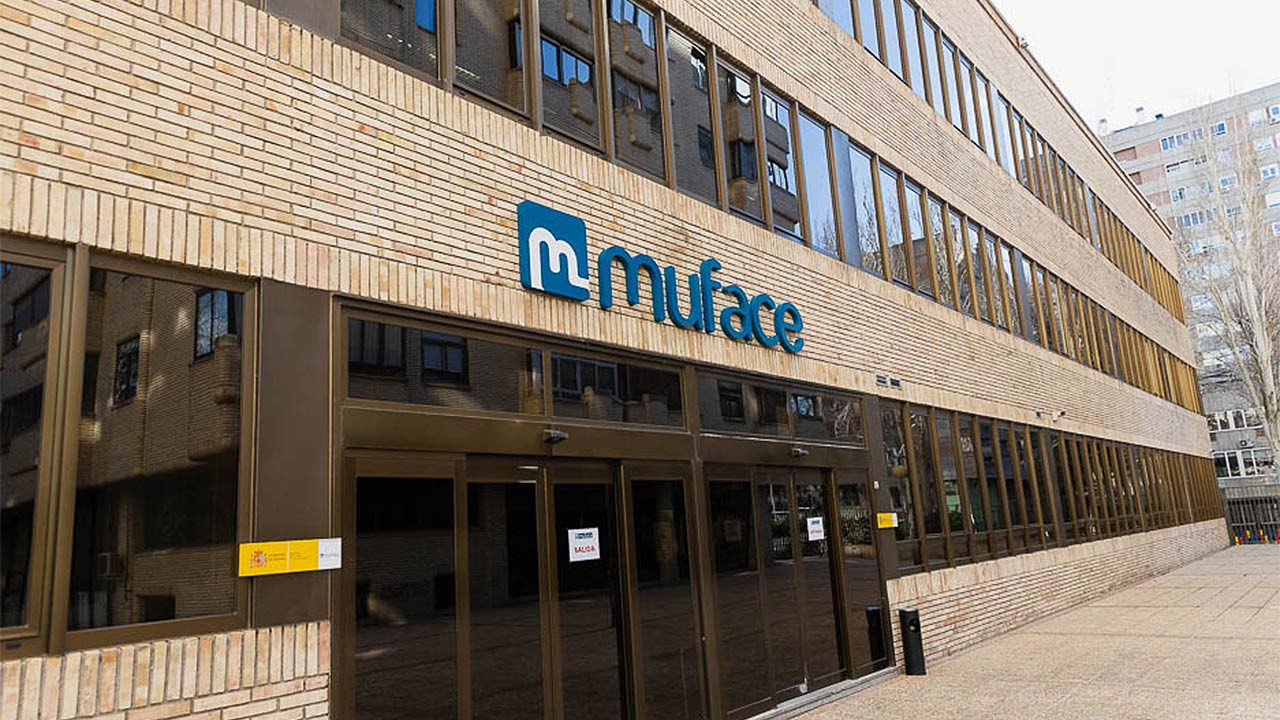 Muface adjudica más de 100 puestos para sus sedes tras su gran crisis
