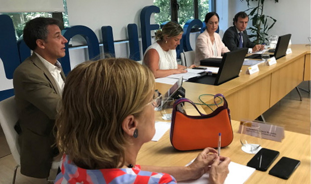 Muface baraja volver a tener dos periodos al año para cambiar de entidad sanitaria