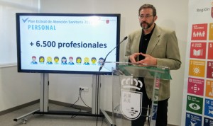 Murcia abre este verano el 90% de consultorios y ficha 6.500 profesionales
