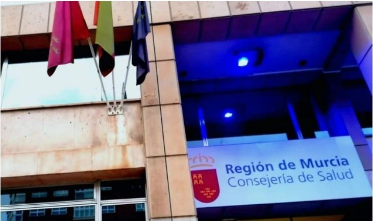 Murcia consolida su plantilla sanitaria con una OPE de 2.654 plazas