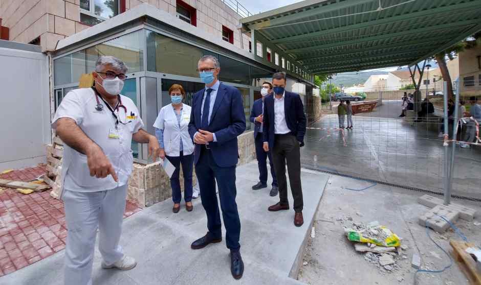 Murcia reduce todas sus listas de espera en los últimos tres meses