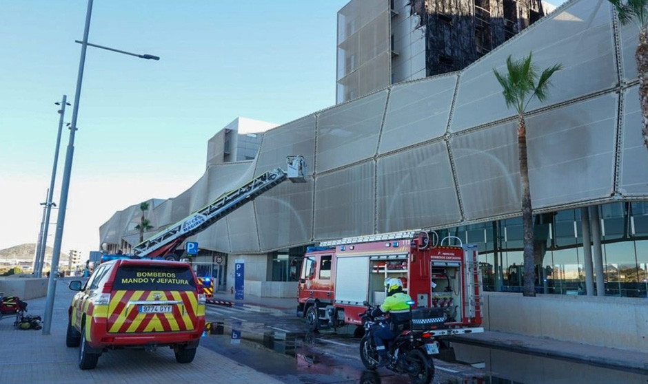 Murcia sumará a los ingenieros a una comisión para mejorar el Santa Lucía