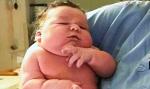 Nace un bebé de 7,2 kilos y 62 centímetros en Estados Unidos