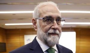  El consejero de Salud del Gobierno de Navarra, Fernando Domínguez. El Gobierno de Navarra aborda la "anomalía por culpa del sistema" sanitario en que hay profesionales cuyo salario es superior a 200.000 euros brutos anuales