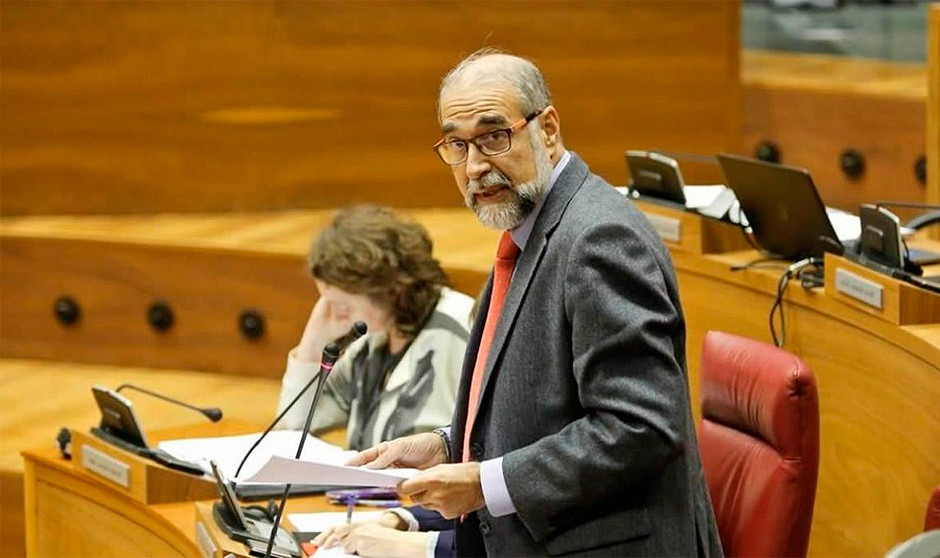  Fernando Domínguez, consejero de Salud de Navarra, explica cómo reducirá la temporalidad de Osasunbidea