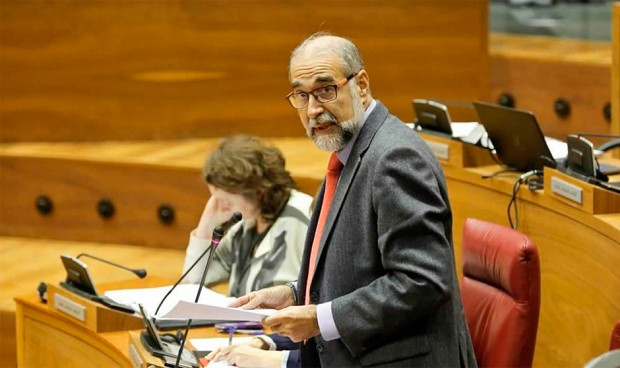  Fernando Domínguez, consejero de Salud de Navarra, explica cómo reducirá la temporalidad de Osasunbidea