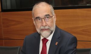 Navarra regula la reubicación de sanitarios y evita el recorte salarial