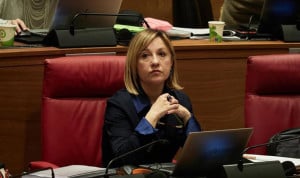Amparo López, consejera de Función Pública de Navarra, resuelve la interinidad en sanidad. 