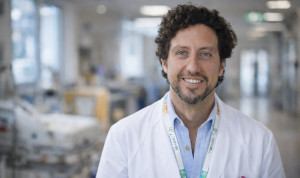 Nefrólogos intentan rebajar el estrés transcribiendo con IA el acto médico