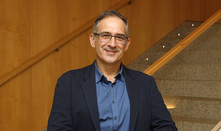 Neumología urge al Gobierno el impulso "inmediato" del empaquetado genérico