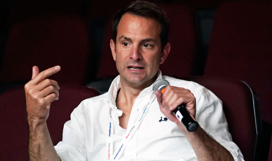 Neurocirujano en Sevilla, Eugenio Cárdenas