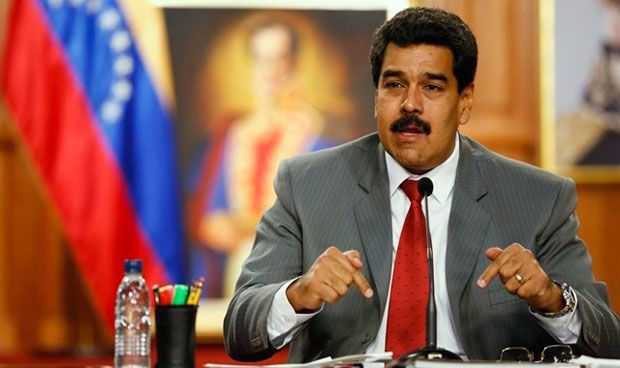 Maduro se niega a poner "ninguna vacuna que esté causando estragos"