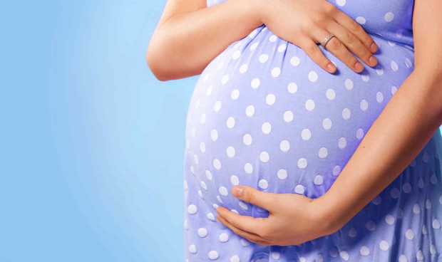 Nuevo hito ginecológico en España, una mujer de 64 años da a luz a gemelos