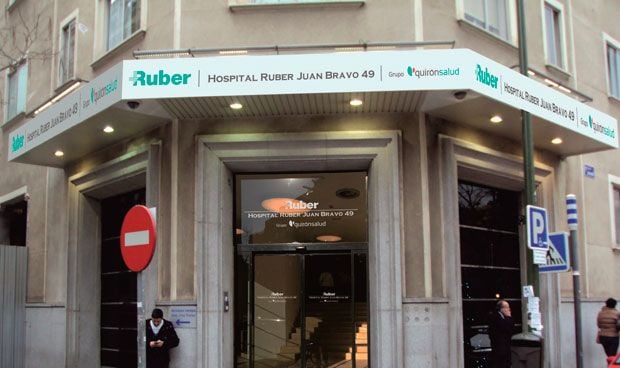 Nuevo servicio de patologías asociadas al cabello de Ruber Juan Bravo