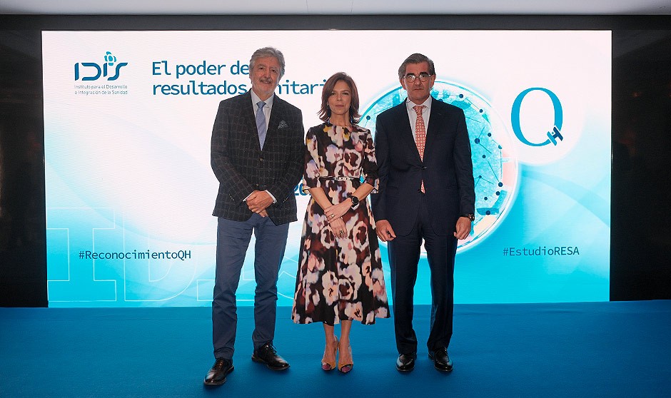  Ángel de Benito, secretario general de la Fundación IDIS; Marta Villanueva, directora general de Fundación IDIS; y Juan Abarca, presidente de la Fundación IDIS.