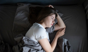  Persona con problemas para dormir. 