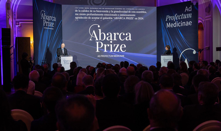 Ocho figuras de ciencia, jurado de la V edición del Abarca Prize
