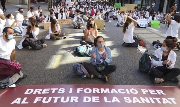 Ofensiva para lograr un incremento lineal de 7.000 euros/año para los MIR