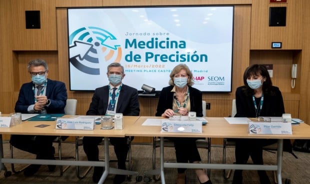 Oncología sienta las bases para aplicar la medicina personalizada en España