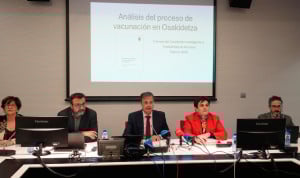 El consejero de Salud, Alberto Martínez, lideró el análisis del proceso de vacunación en Osakidetza.