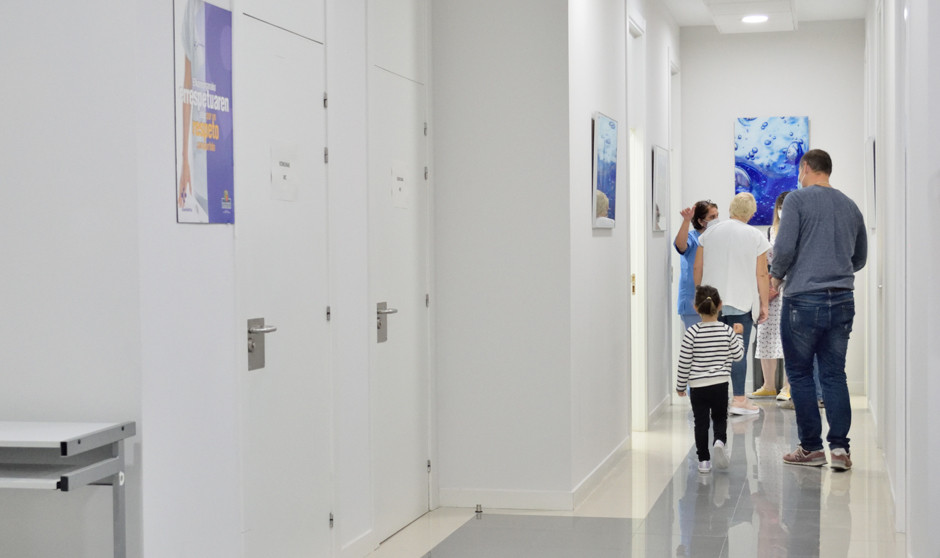 Osakidetza rebaja a la mitad el pago de la hora extra a médicos de Primaria