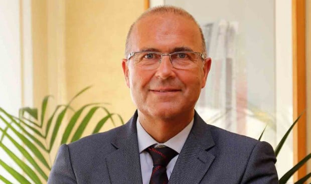 Pablo Lara: "Ahora los mejores profesionales serán profesores de Medicina"