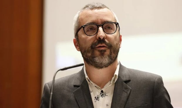 Padilla tacha de "terraplanismo sanitario" el crear 1.000 plazas MIR extra