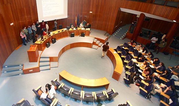 Manifestación por más plazas PIR, FIR, BIR: "¿No contamos en la pandemia?"