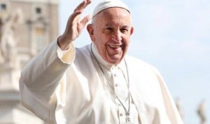 Papa Francisco, desde el hospital: "La sanidad gratuita necesita de todos"