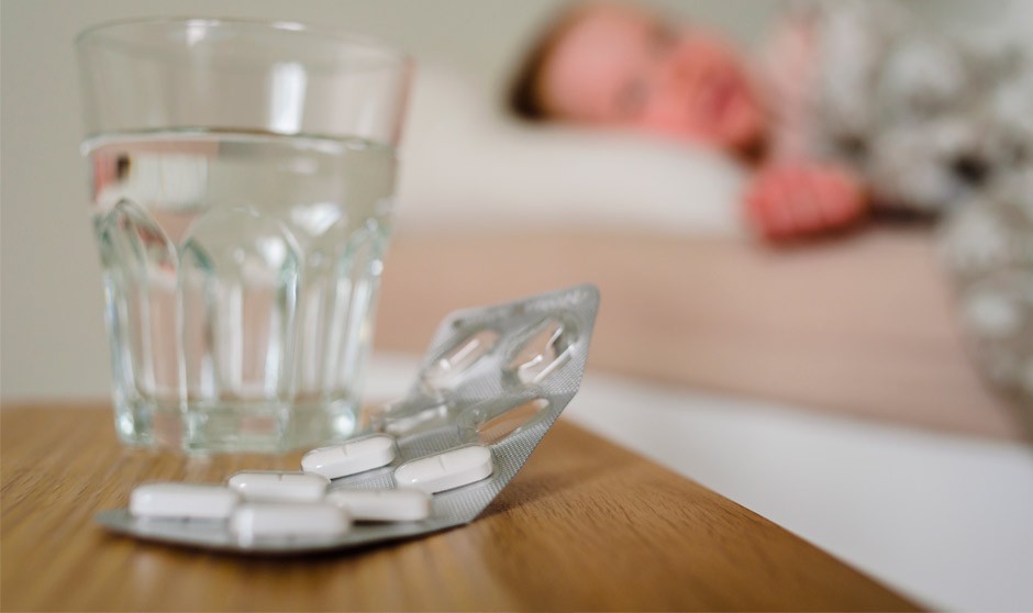 Paracetamol, ibuprofeno y el perfecto uso sanitario de las RRSS hecho hilo