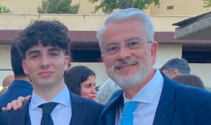 Pasión por la Medicina de padres a hijos: "Veo cómo disfruta en su trabajo"