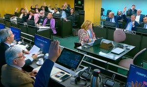 La Comisión de Sanidad del Congreso aprueba extender la jubilación activa en Primaria hasta 72 años.