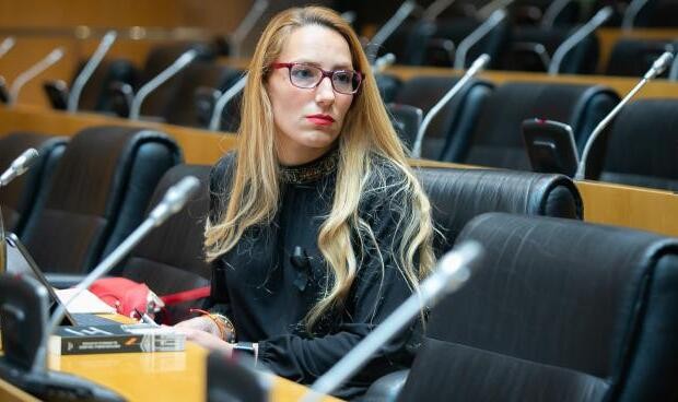 La diputada de Vox compara los test anales con la violación