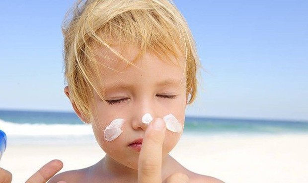 Pediatría indica que solo un 10% de los adolescentes usa SPF superior a 15