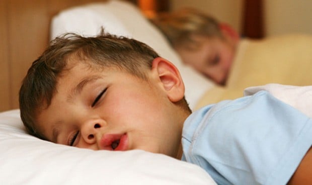 Pediatría trabaja en la elaboración de un documento de trastornos del sueño