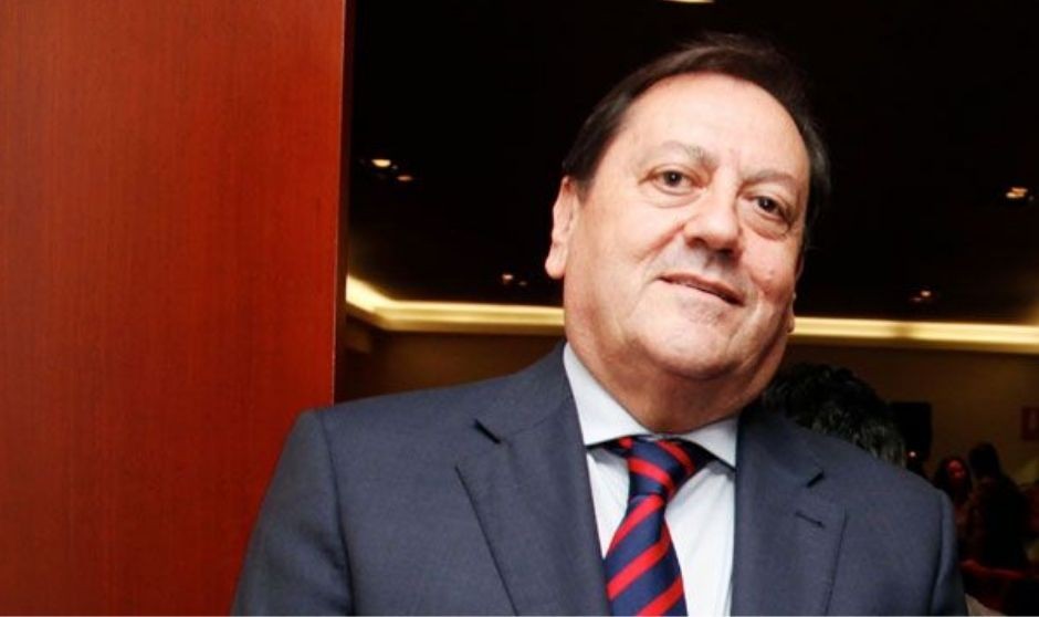 Pedro Antonio Claros, colegiado de honor del COM Cáceres