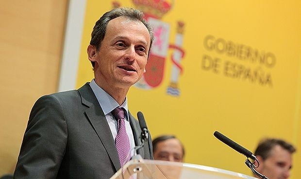 Pedro Duque anuncia una ofensiva en enero contra las pseudoterapias 