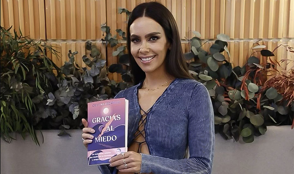 Pedroche explica en una entrevista que,  por lo que ha pasado, prácticamente "es matrona" e indigna al sector sanitario.