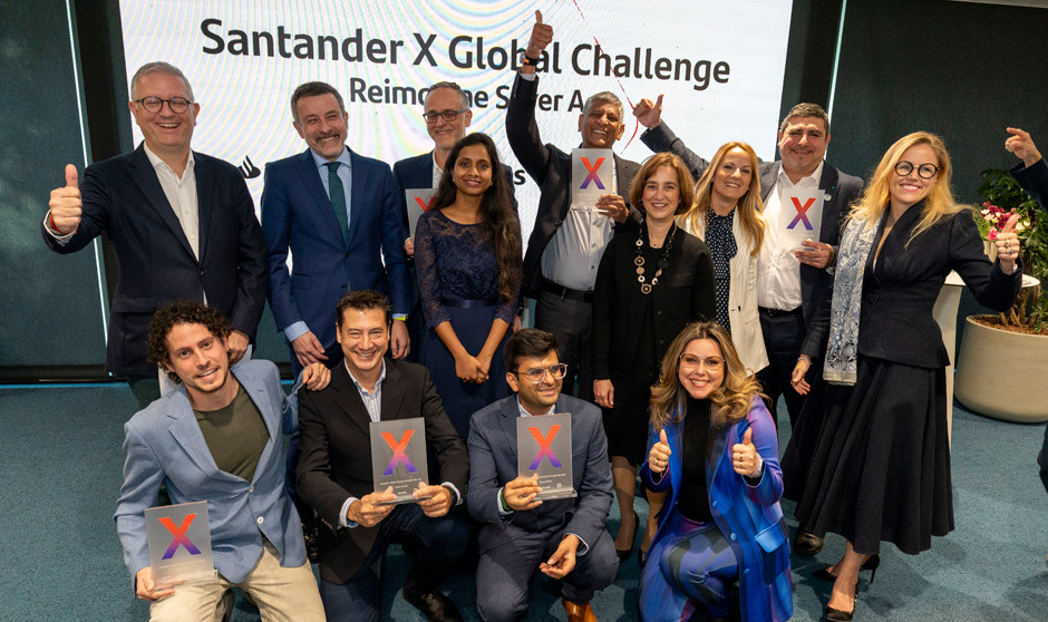 Foto de familia de los premiados por Philips.