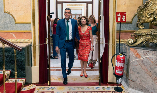  Pedro Sánchez y María Jesús Montero inician la elaboración de los PGE de 2026.