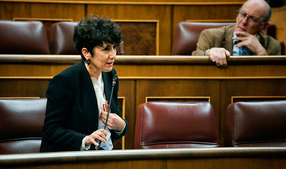  La diputada Maribel Vaquero (PNV), maniobra para dar al Constitucional la llave de la homologación médica.
