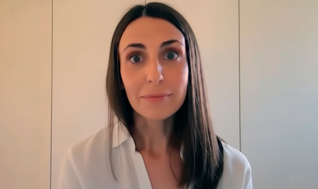 Jefa de Dermatología en el Hospital de Pontevedra.