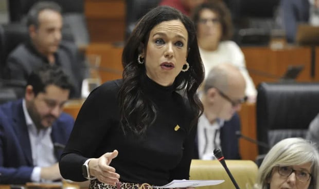 Sara García Espada, consejera de Salud de la Junta de Extremadura, pide la jubilación médica activa. 