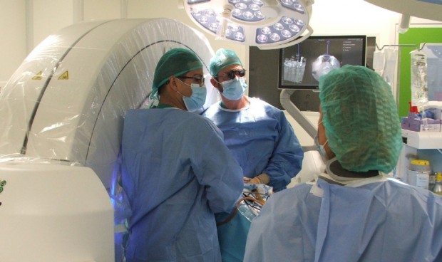 Primera intervención quirúrgica del HM San Francisco con tecnologías O-arm