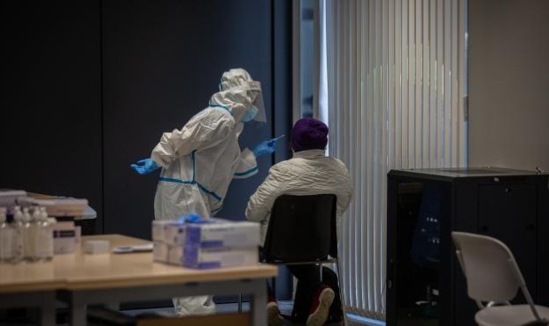 Primeros 'brotes verdes' de la vacuna Covid en las residencias